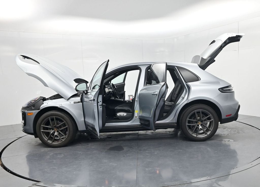 2024 Porsche Macan T