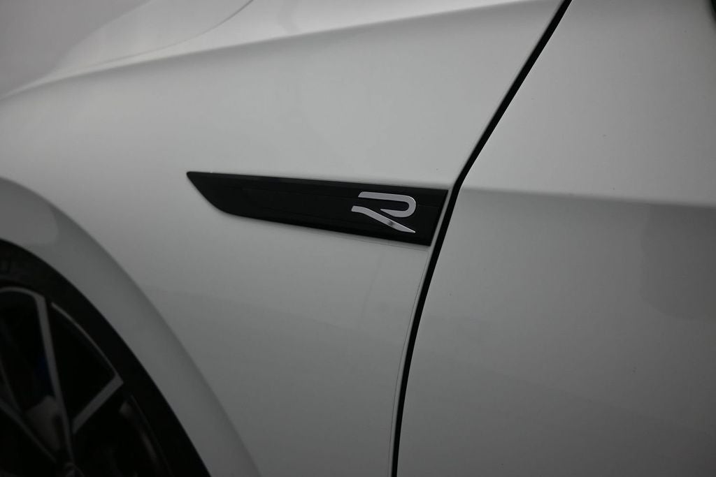 2022 Volkswagen Golf R 2.0T