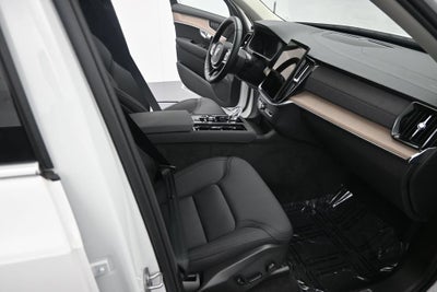 2025 Volvo XC90 B5 Plus 2025.5
