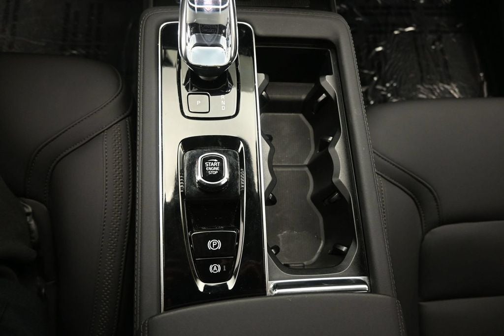 2025 Volvo XC90 B5 Plus 2025.5